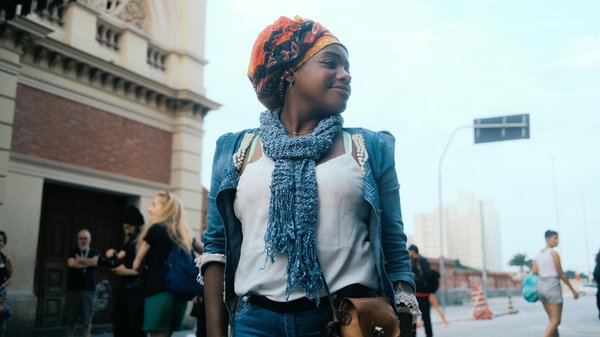 Elevate Your Autumn Adventures with Trendy Leather Gloves: A Guide to Chic Fall Styles